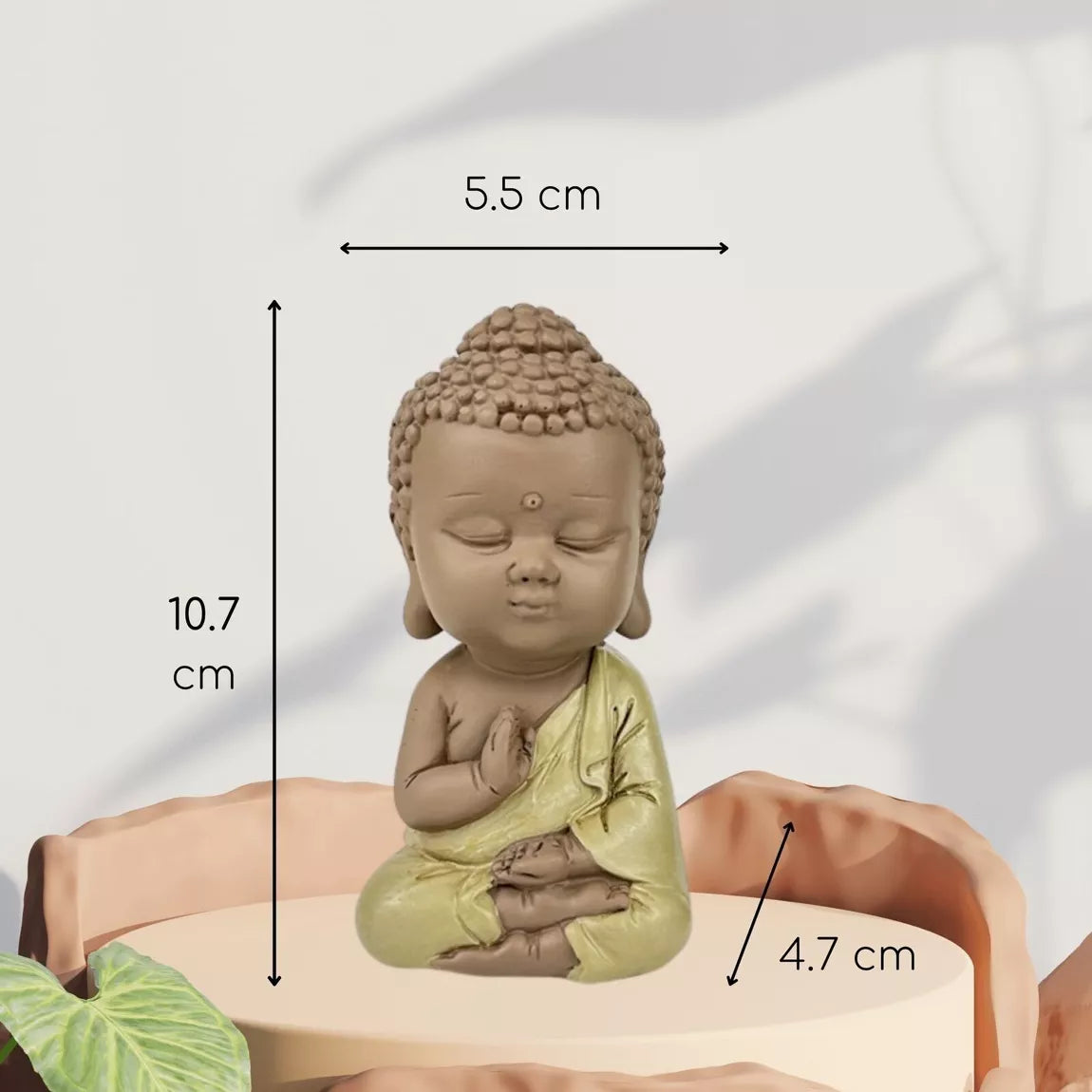 Statuette Bouddha toge jaune (5,5x4,7x10,5 cm)