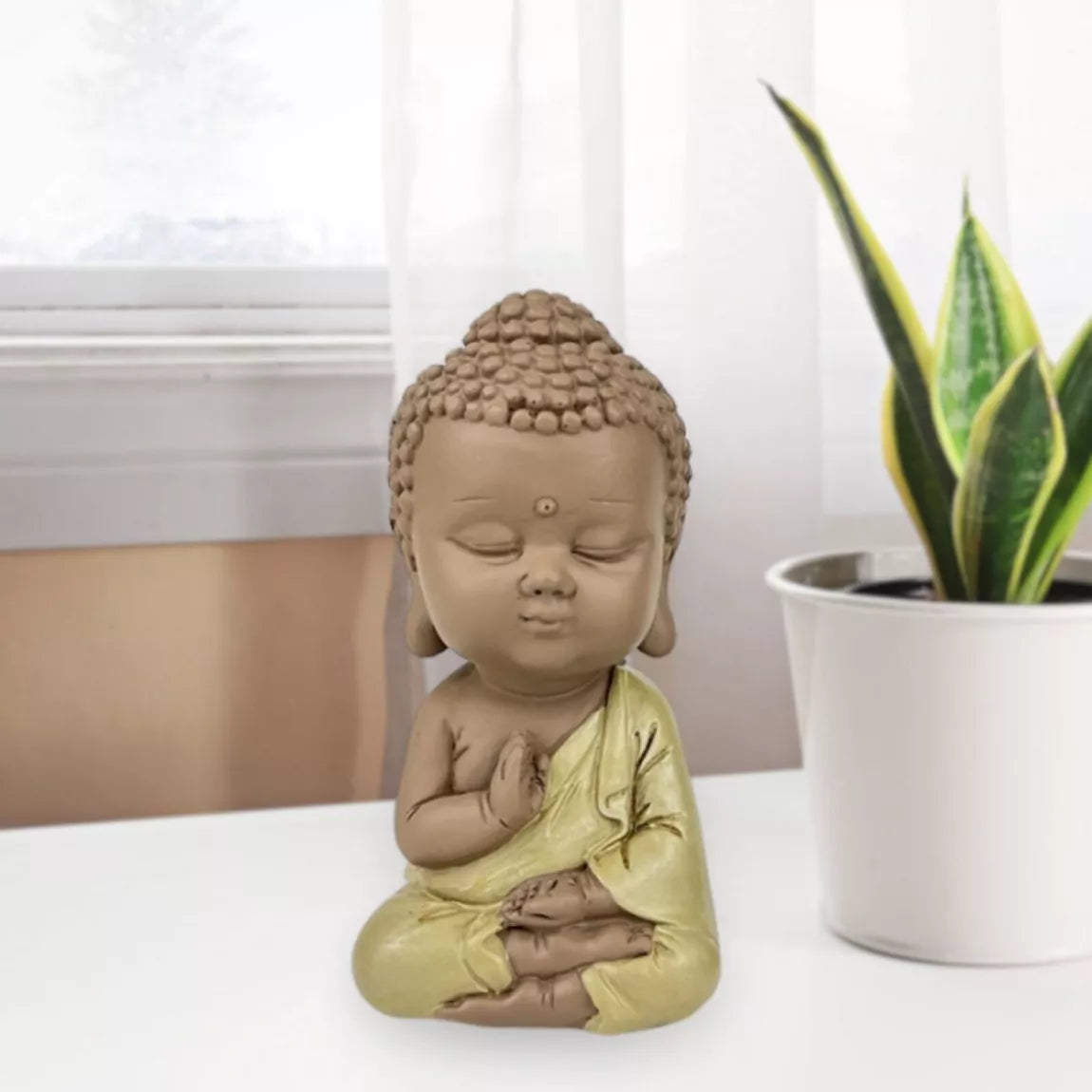 Statuette Bouddha toge jaune (5,5x4,7x10,5 cm)