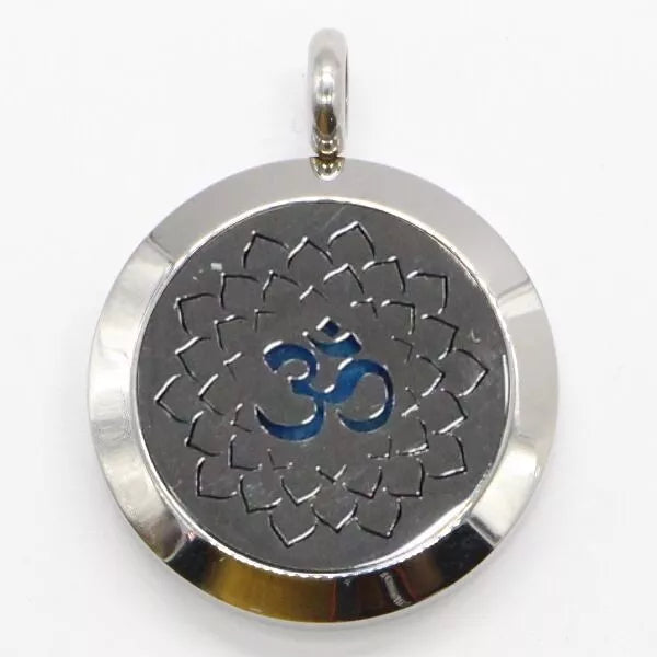 Collier diffuseur parfum et huiles essentielles en inox – Aum