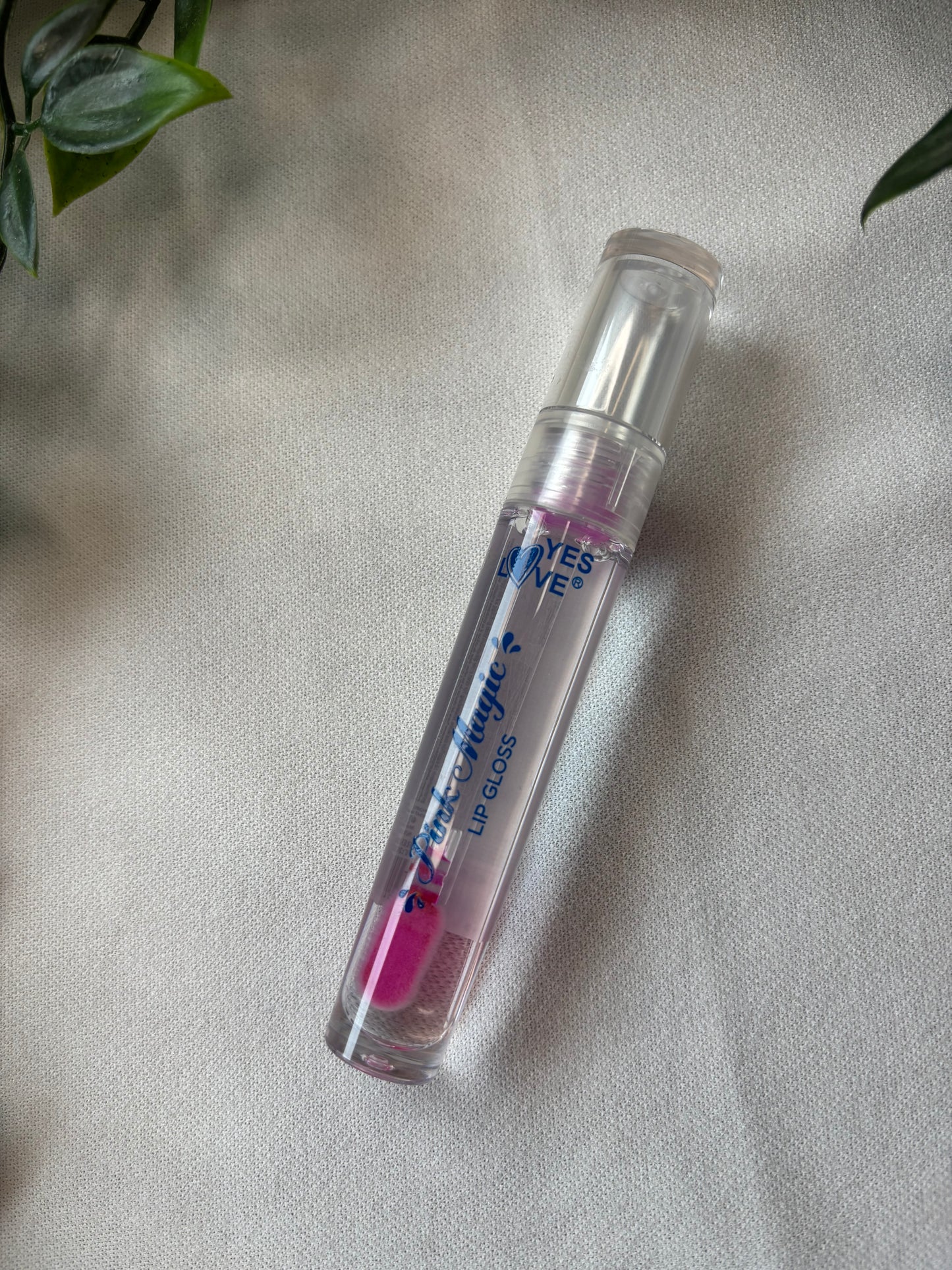 Lip gloss pink magic