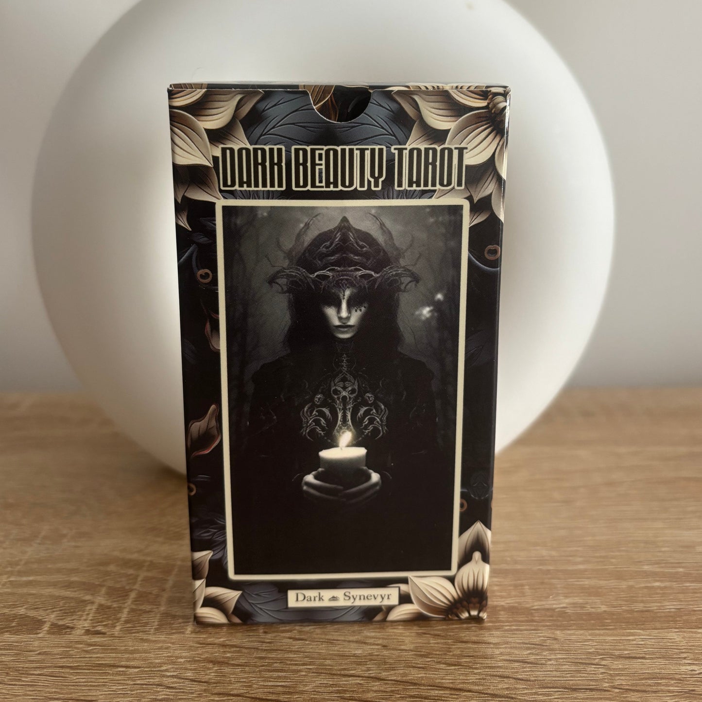 Dark Beauty - Tarot 78 cartes + 2 cartes supplémentaires