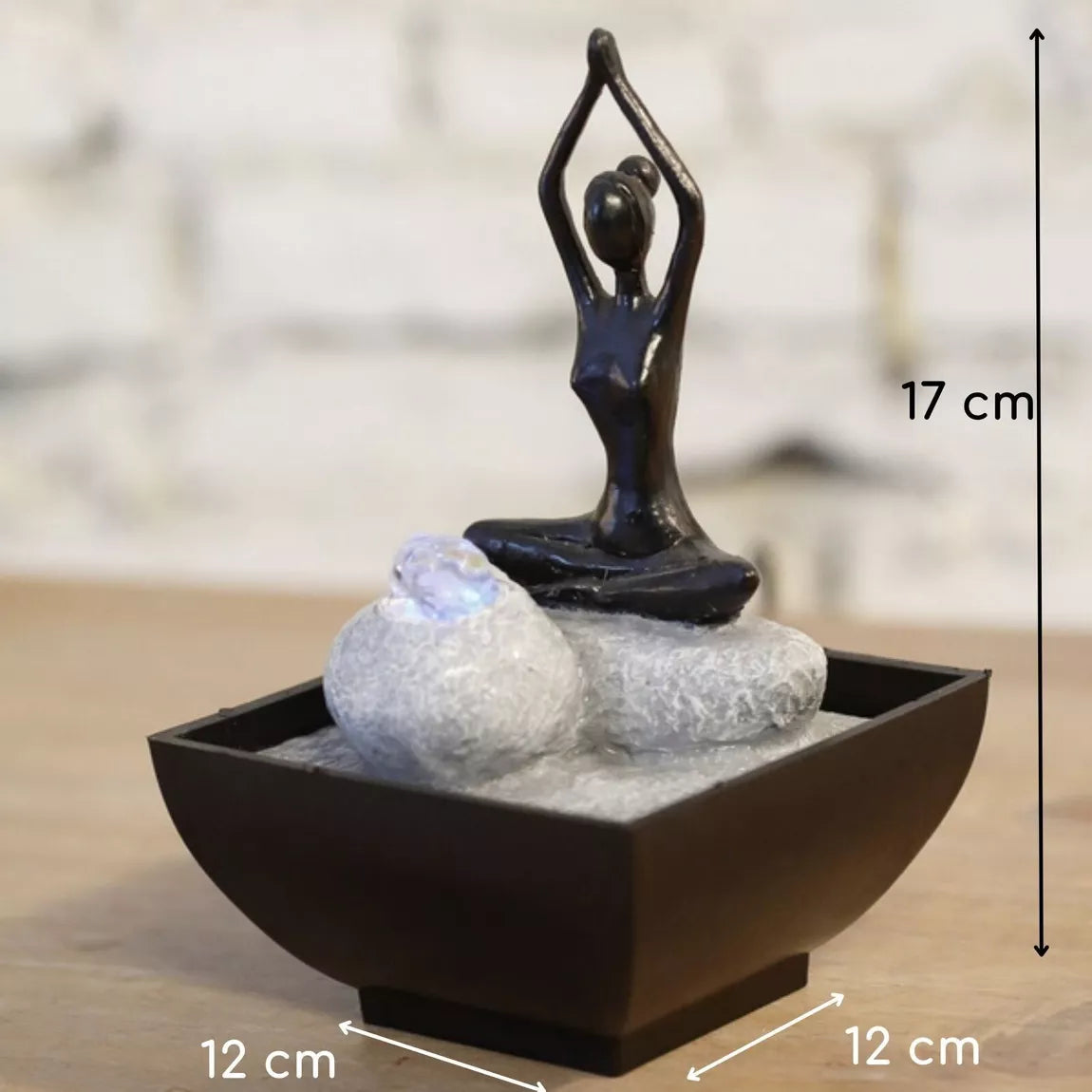Fontaine Yoga 2 (13x12x19 cm)