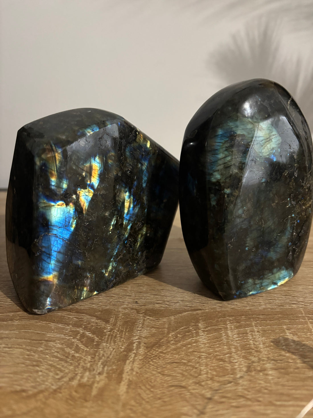 La labradorite : la pierre qui fascine même ceux qui n’y croient pas