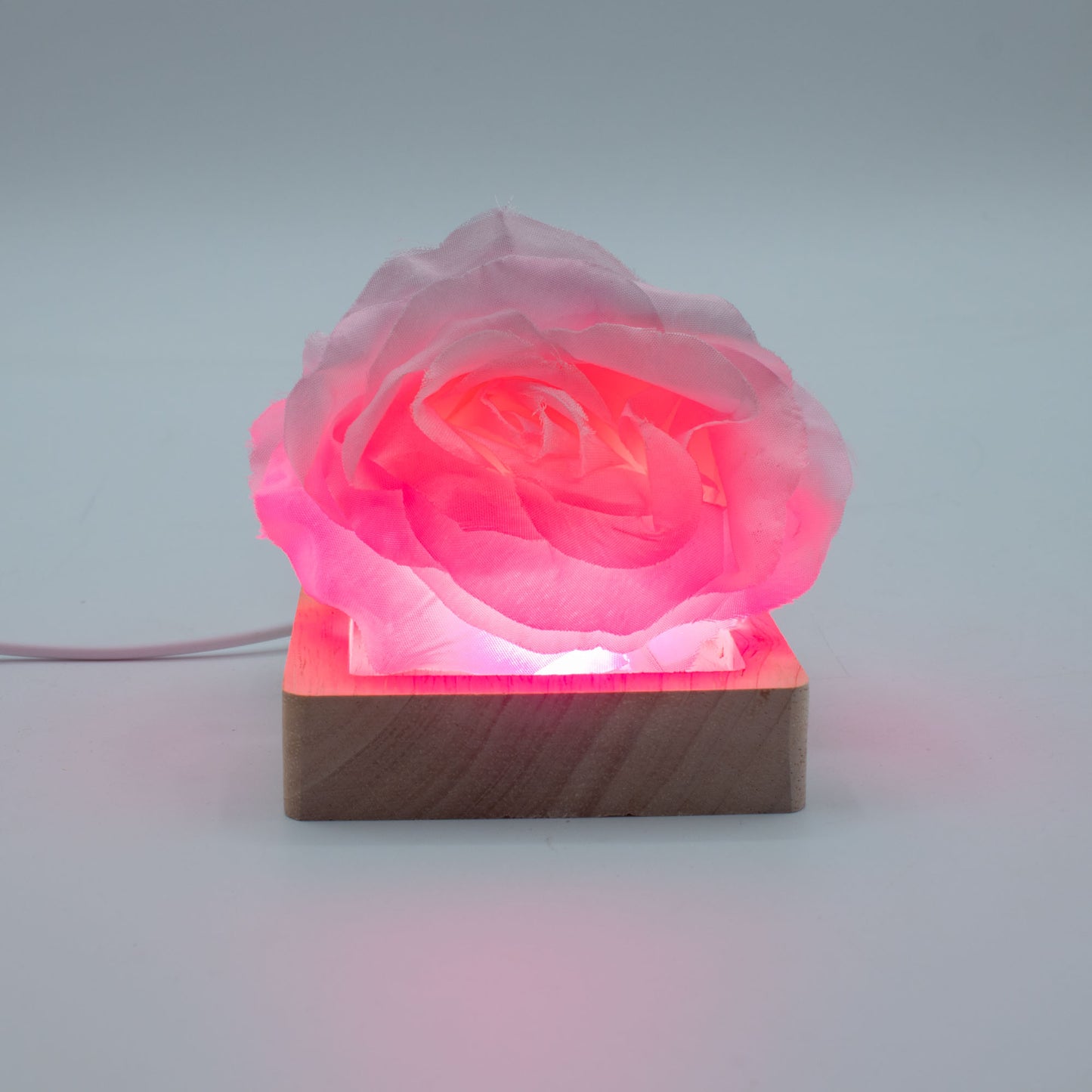 Socle LED USB en bois pour cristaux et objets déco - Plusieurs variantes