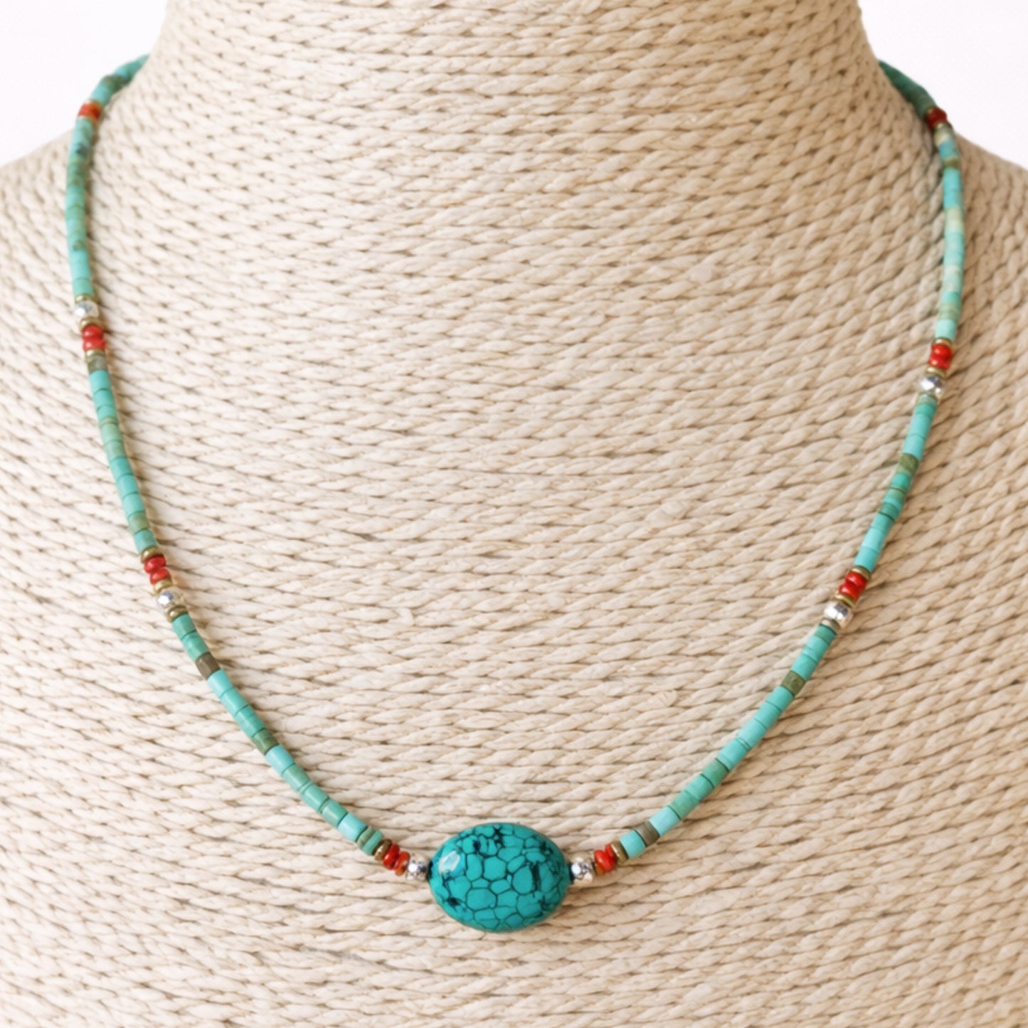 Collier népalais en pierre extra-fine - Plusieurs variantes