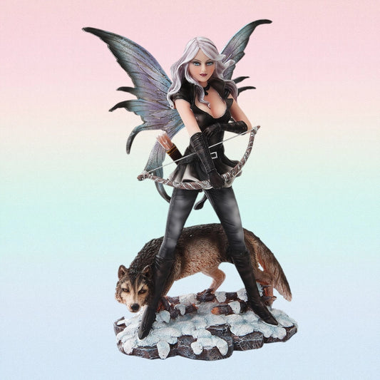 Fée archère du loup - Gardienne de l'instinct sauvage (17,1 x 10,8 x 25,4 cm)