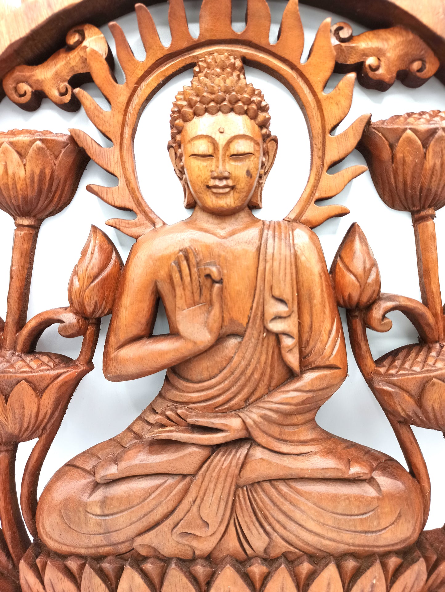 Panneau décoratif en bois sculpté balinais - Bouddha & Lotus (40 cm)