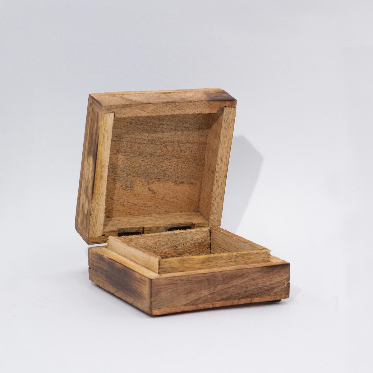 Petite boîte carrée en bois de manguier - 10 x 10 x 4,2 cm