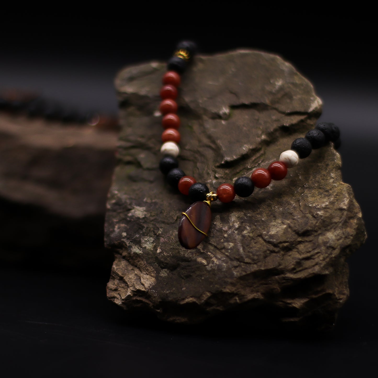Collier essence du volcan - Protection