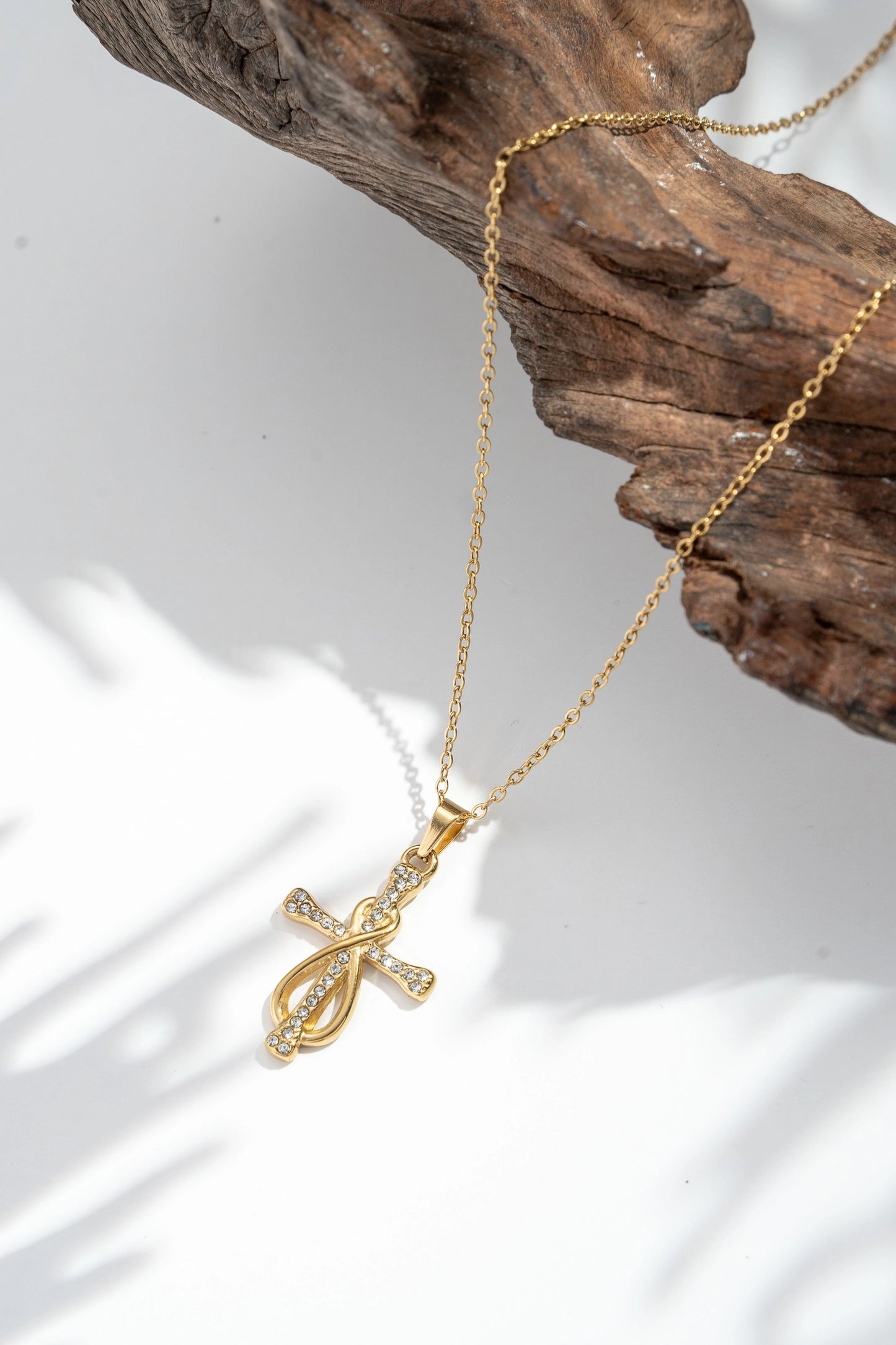 Collier Croix & Infini – Foi Éternelle & Lumière