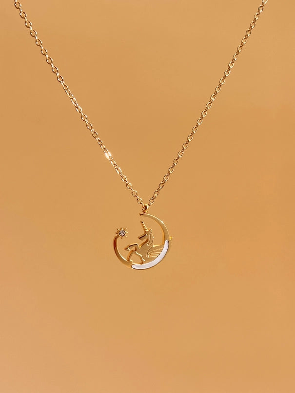 Collier Pendentif Licorne et Lune Nacrée (2 couleurs)