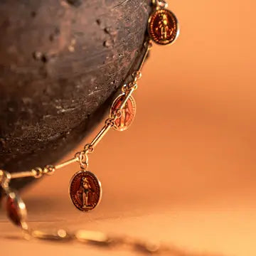 Collier Chapelet et Croix – Élégance Mystique