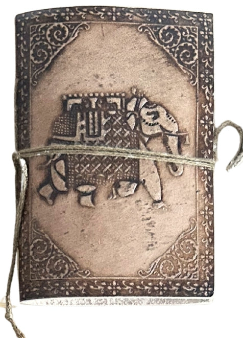 Carnets ésotériques en cuir taille moyenne (12,5 x 9 cm) - 8 modèles