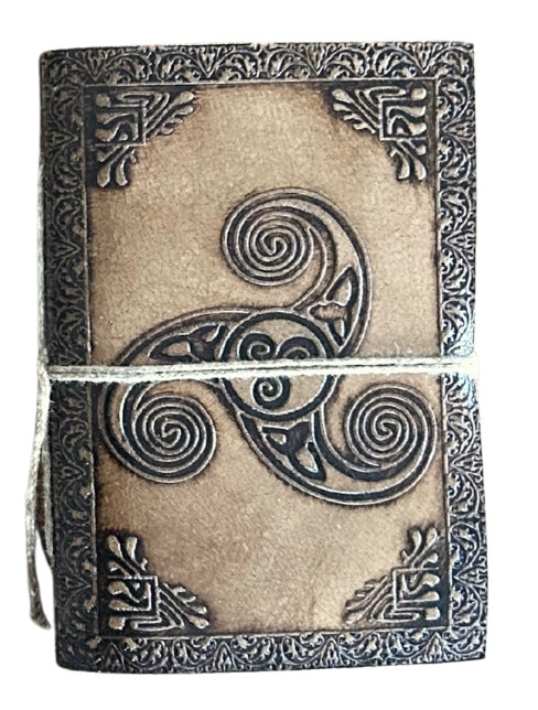 Carnets ésotériques en cuir taille moyenne (12,5 x 9 cm) - 8 modèles