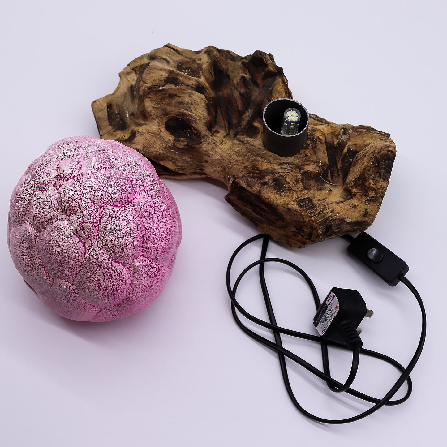 Lampe artisanale d'Indonésie lueur flottante, base en bois - Fleur de lotus craquelée – EN PRÉCOMMANDE, DISPONIBLE DÉBUT FÉVRIER