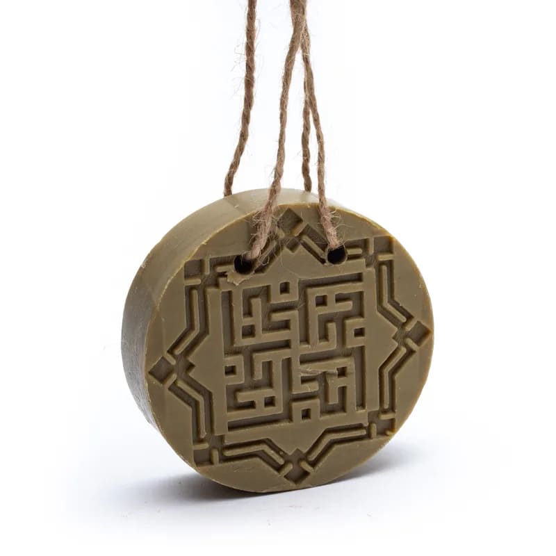 Savon d'Alep bio AMBRE & BOIS DE OUD avec corde - 150 g